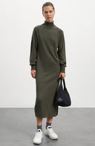 Ecoalf Abeto Kleid oliv aus recycelter Wolle und Acryl | Sophie Stone 
