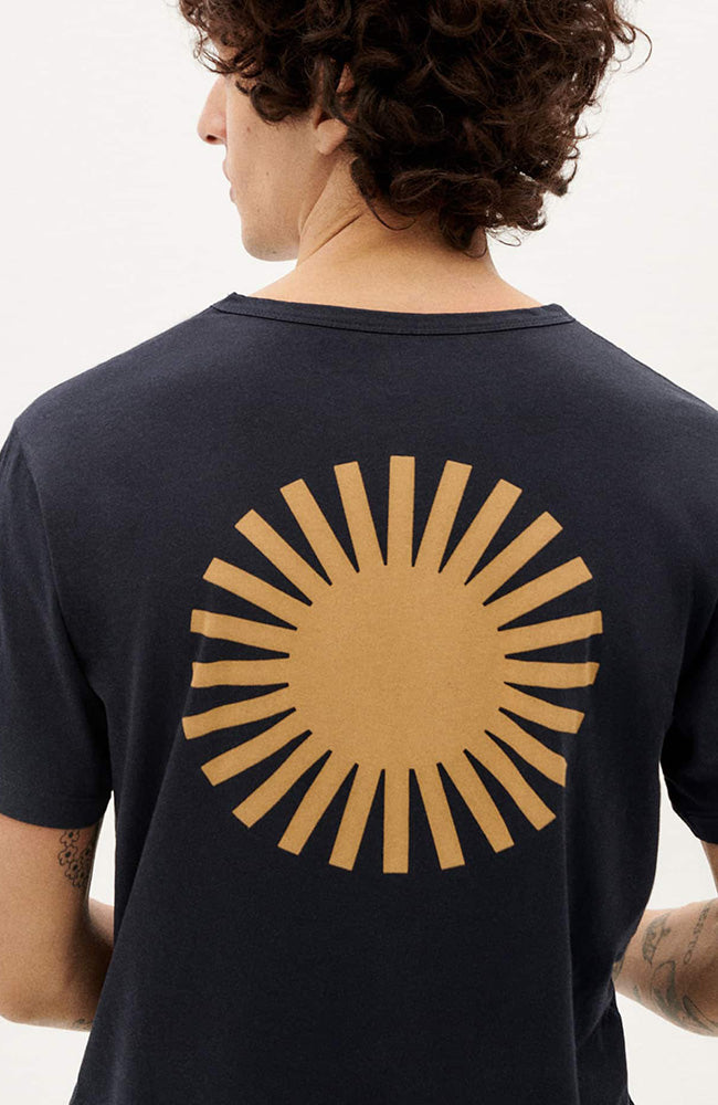 Thinking MU Sol navy T-Shirt aus Bio-Baumwolle Herren | Sophie Stone