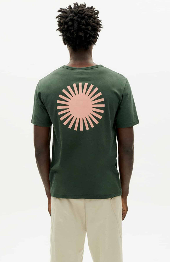 Thinking MU Coral Sol T-Shirt aus Bio-Baumwolle | Sophie Stone