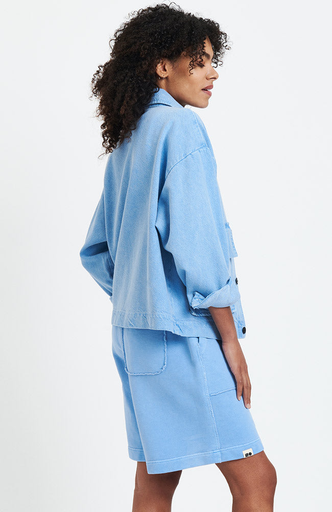 NEW OPTIMIST Quercia Jacke blau aus nachhaltiger Bio-Baumwolle & TENCEL | Sophie Stone
