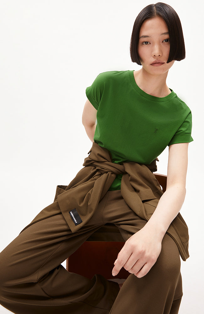 ARMEDANGELS Idaara T-Shirt Efeu grün Bio-Baumwolle Frauen | Sophie Stone
