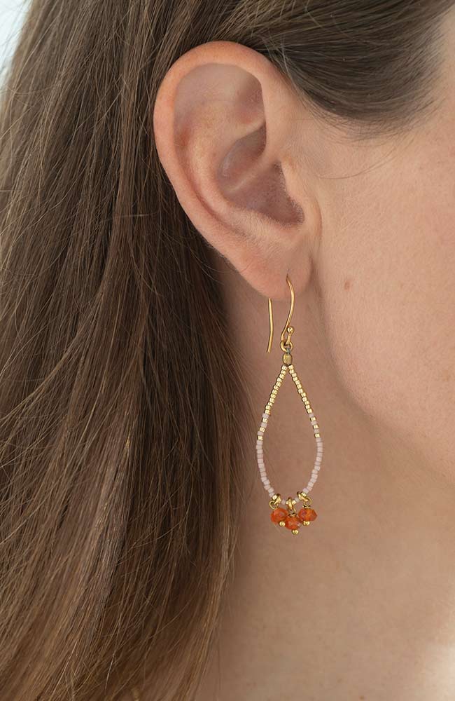 Eine schöne Geschichte - Ohrringe aus Karneol und Gold | Sophie Stone