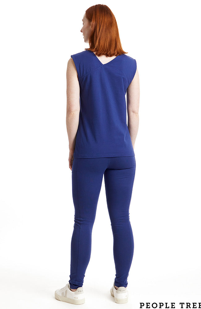  People Tree Yoga V-Rücken Strickjacke blau aus Bio-Baumwolle | Sophie Stone